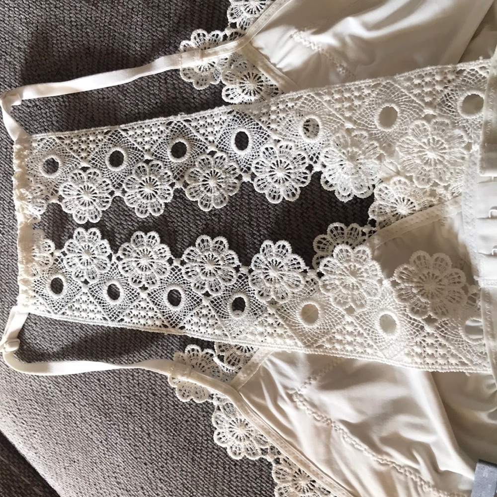 Bra - Picture 4 of 4